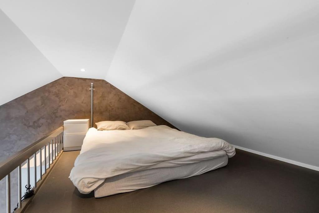 Apartment 1-roms Toppleilighet Pa Tangen/bystranda Kristiansand